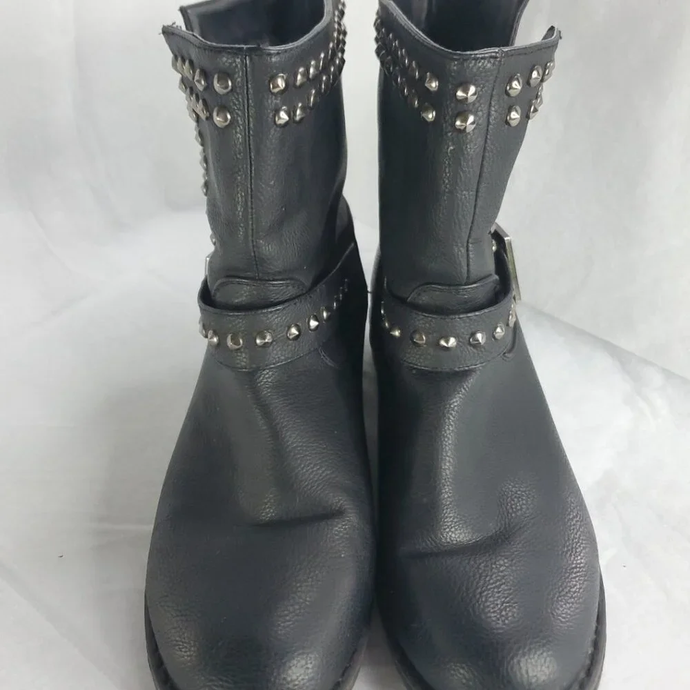 Liliana black studded motorcycle-style‎ ankle boots size 7